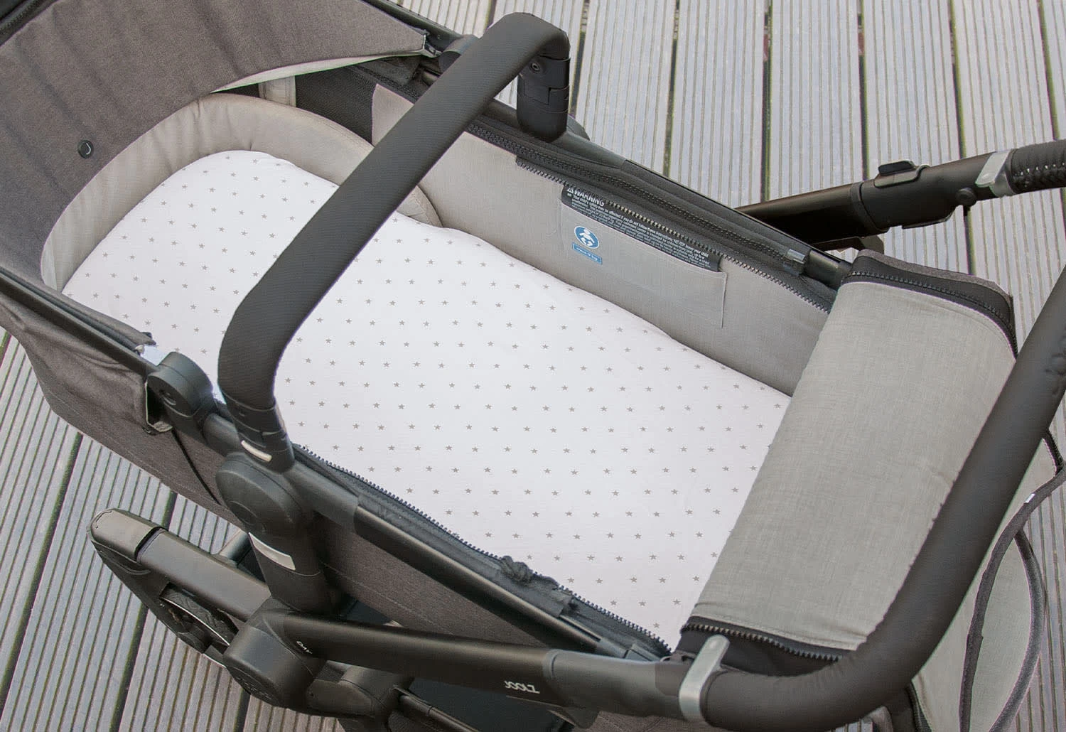 Pinolino Jersey-Spannbetttuch Für Wiegen Anstellbettchen Und Kinderwagen In Grau – Bild 3