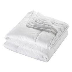 TRAUMBÄR 4-Jahreszeiten Kinderbettdecke MOTALA In Weiß